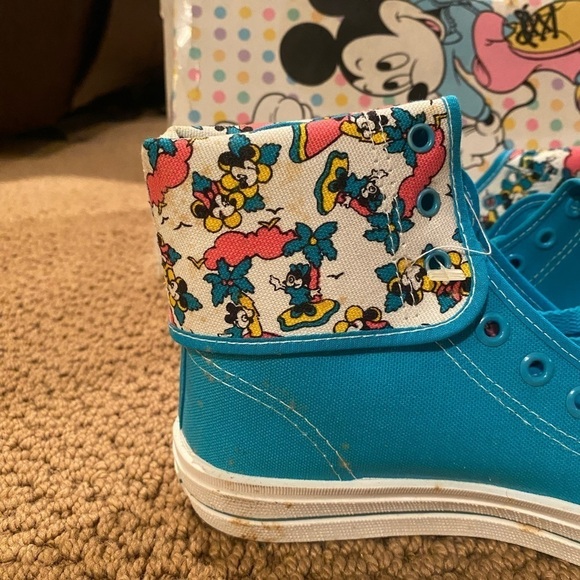 💥 Vintage Mickey & Minnie Mouse X Laced Floral Converse Shoes - Picture 5 of 9